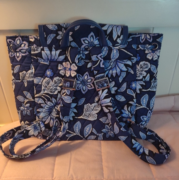 NWT Vera Bradley Fashion Backpack in Navy - Picture 2 of 5